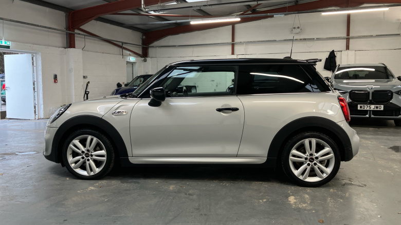 MINI Hatchback 2.0 Cooper S Sport II 3dr Auto Petrol Hatchback